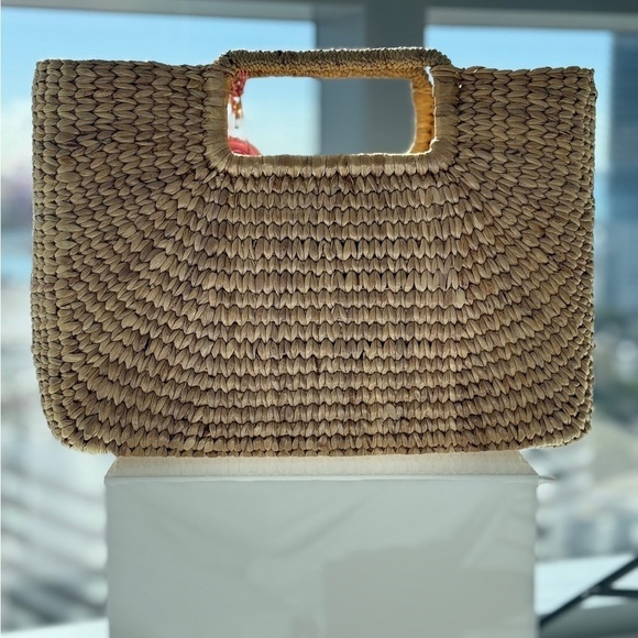 Stylish Hand crafted Woven Tote Bag - Picture 5 of 7